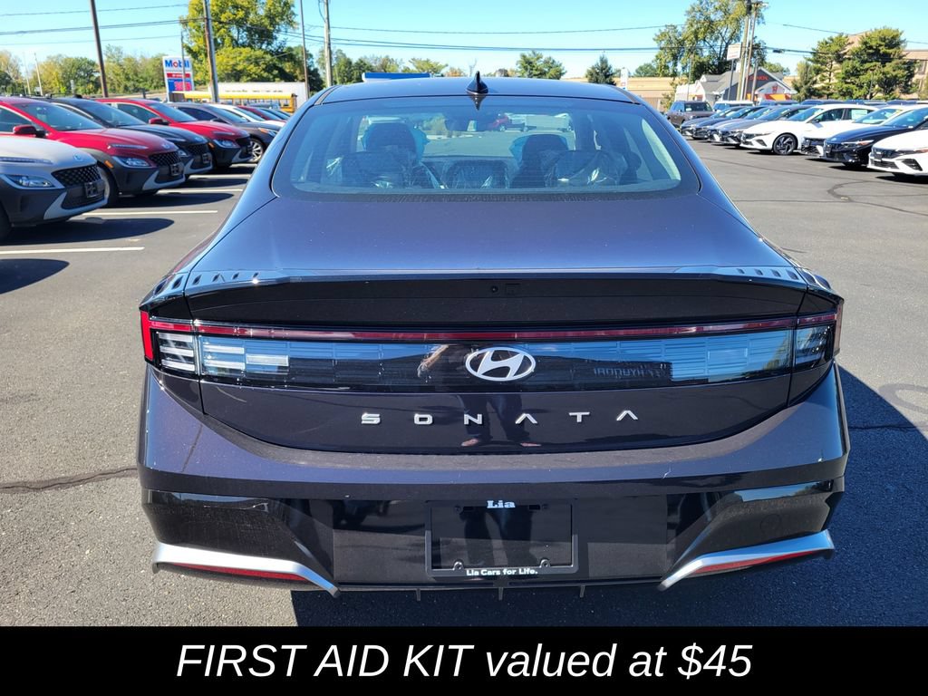 New 2026 Hyundai Sonata SEL FWD image 4