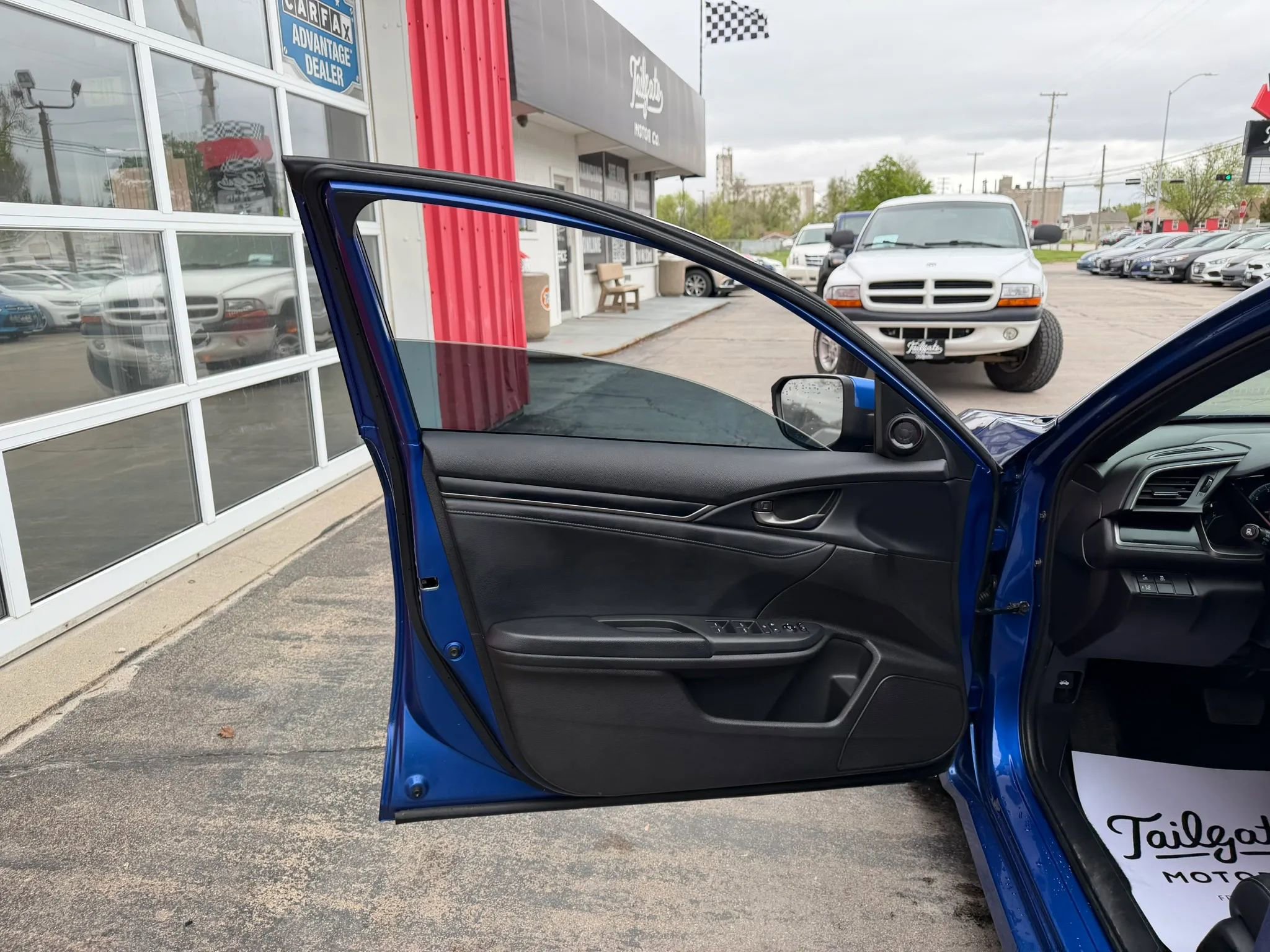 Used 2020 Honda Civic EX-L image 9