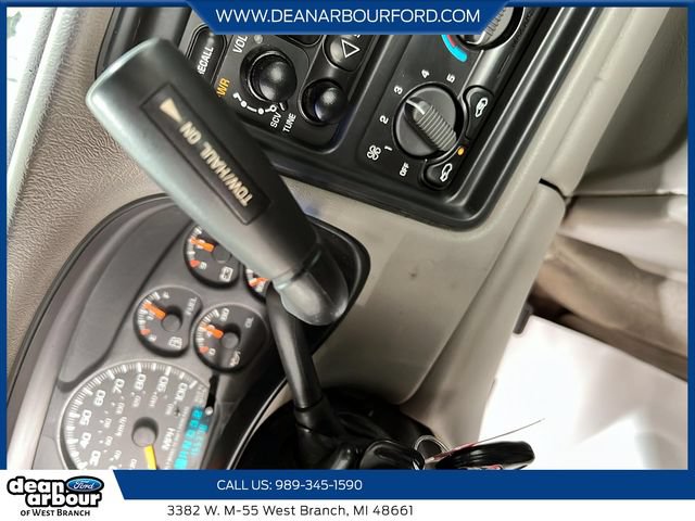 Used 1999 Chevrolet Silverado 2500 LS w/ Firm Ride Suspension Pkg AWD/4WD image 14