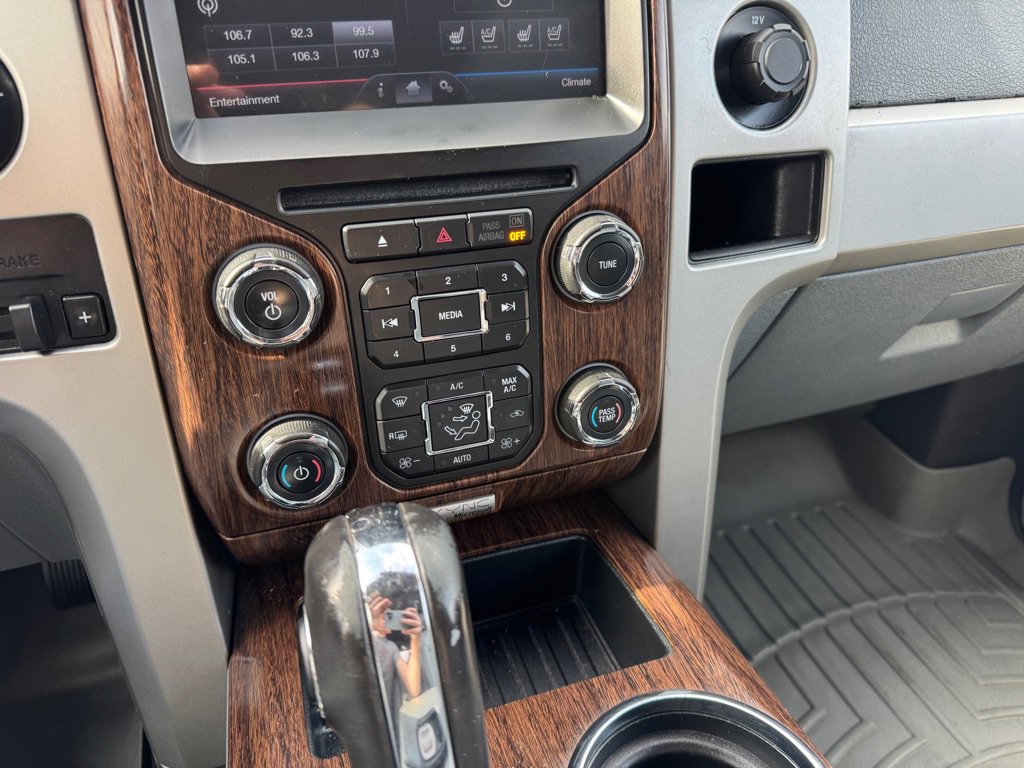 Used 2014 Ford F150 Lariat w/ Equipment Group 502A Luxury AWD/4WD image 31