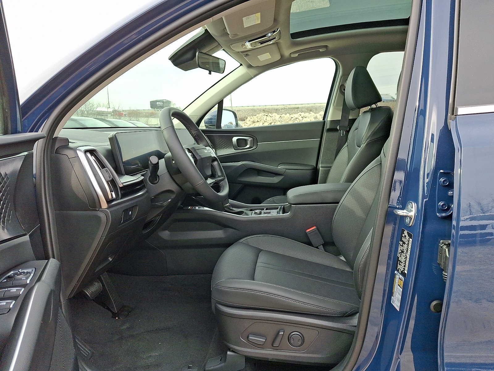 New 2026 Kia Sorento S w/ S Panoramic Sunroof Package AWD/4WD image 9