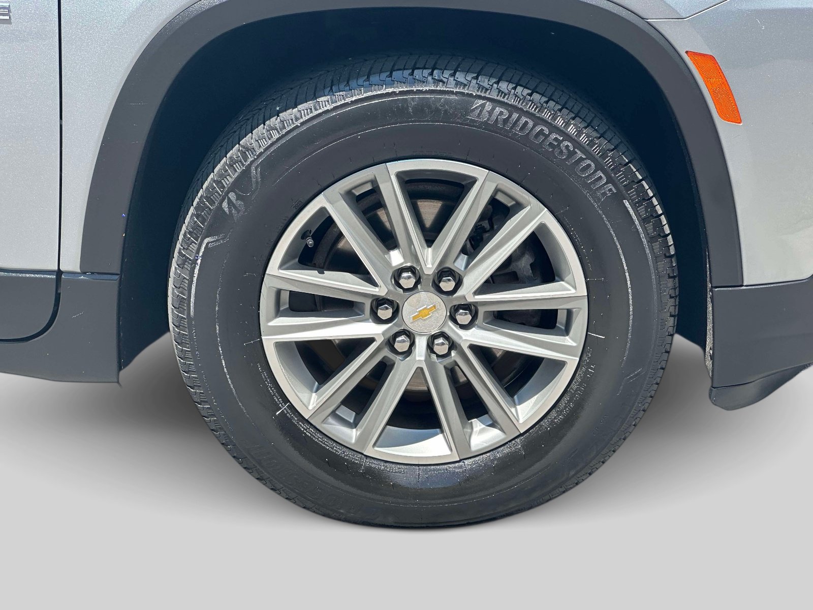 Used 2023 Chevrolet Traverse LT AWD/4WD image 8