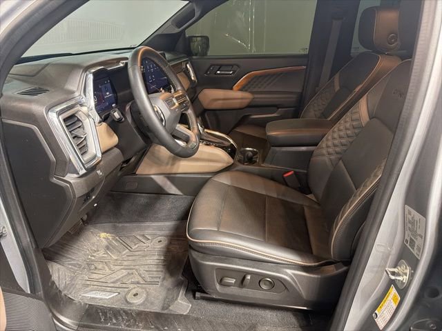 Used 2024 GMC Canyon Denali AWD/4WD image 12