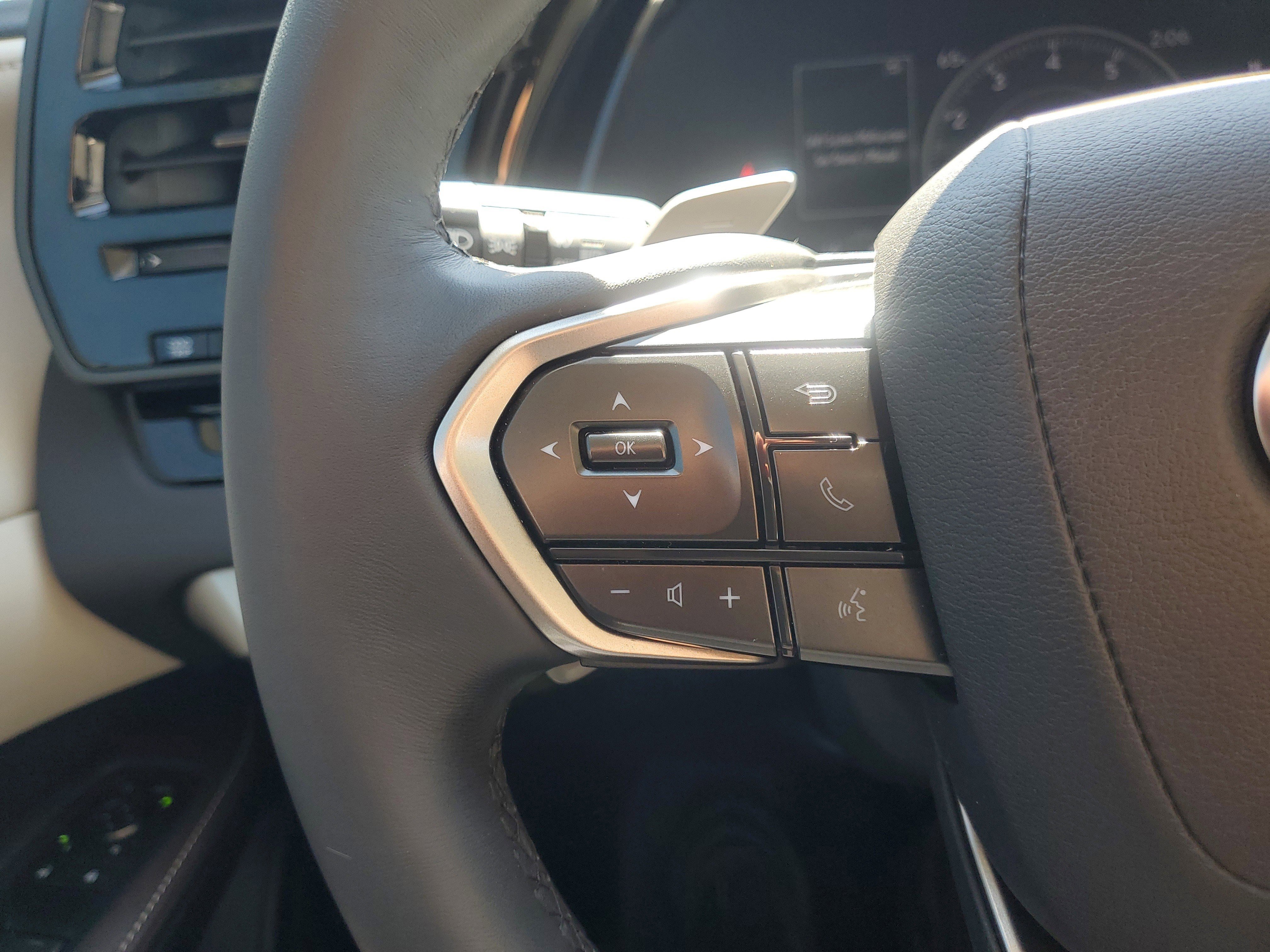 Used 2023 Lexus RX 350 FWD w/ Accessory Package (Z1) image 22