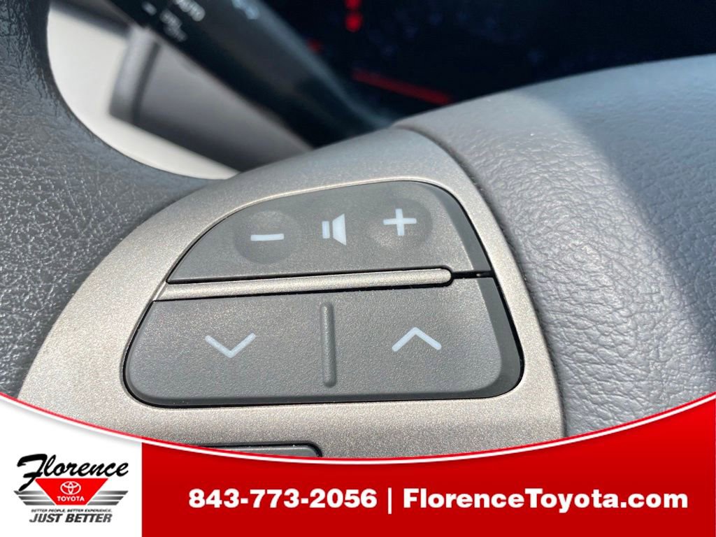 Used 2010 Toyota Camry FWD image 24