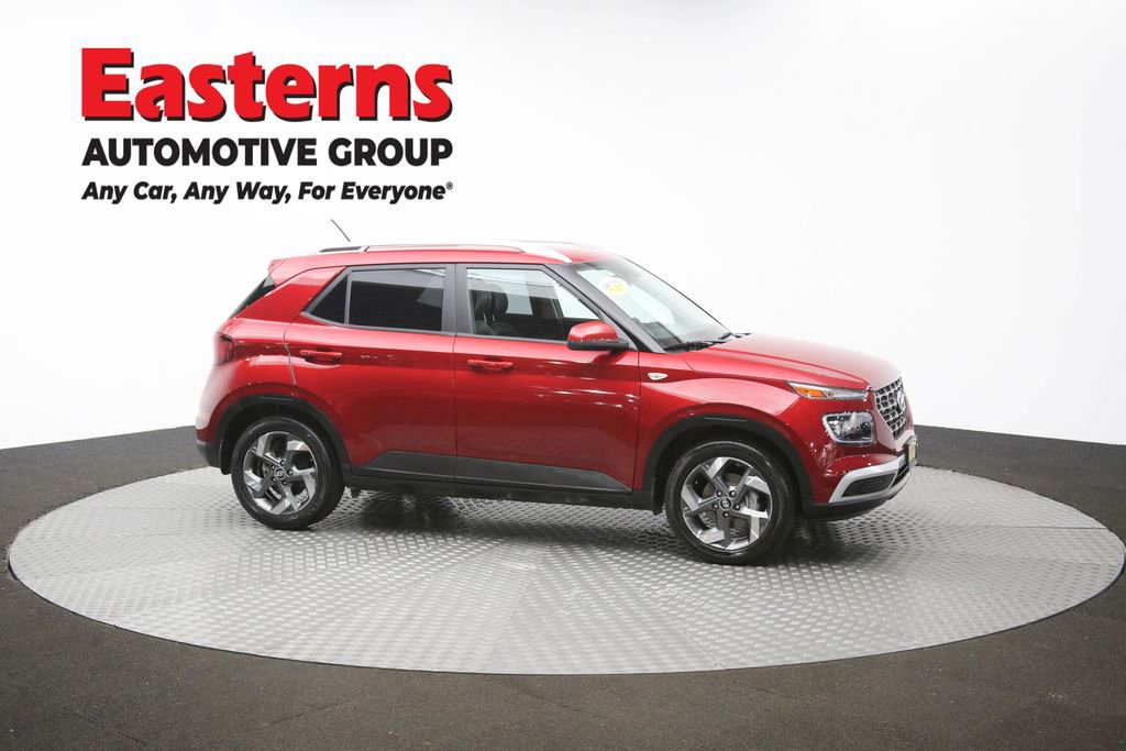Used 2024 Hyundai Venue Limited image 46