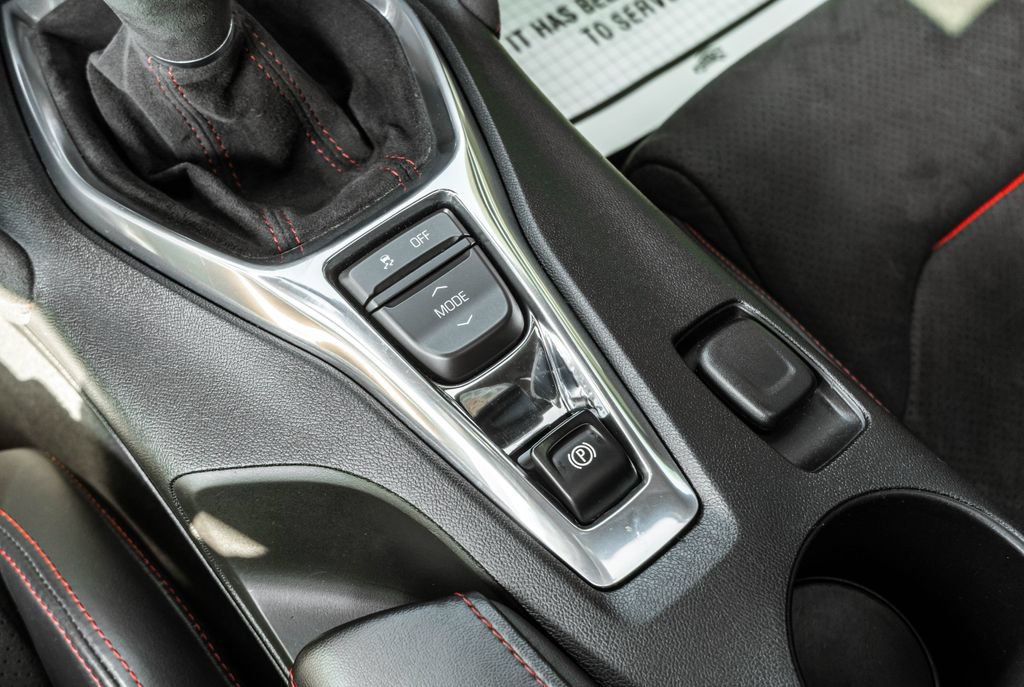 Used 2017 Chevrolet Camaro ZL1 RWD image 21