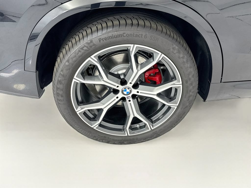 New 2026 BMW X5 xDrive40i w/ M Sport Package AWD/4WD image 32