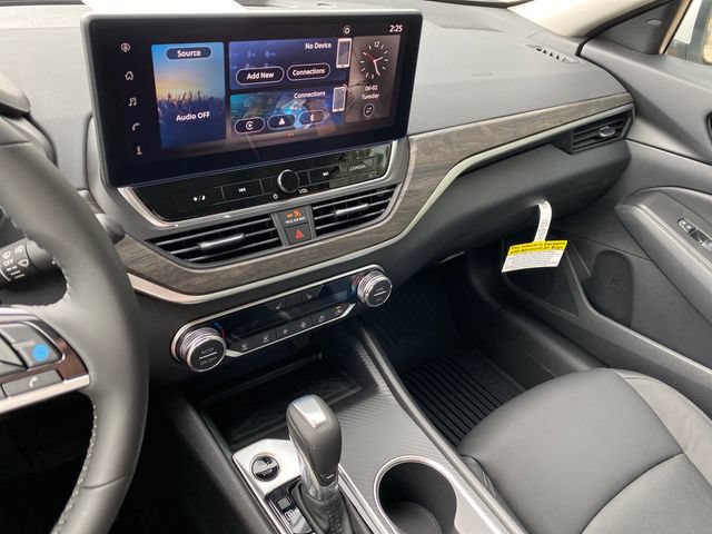 New 2026 Nissan Altima 2.5 SV FWD image 16