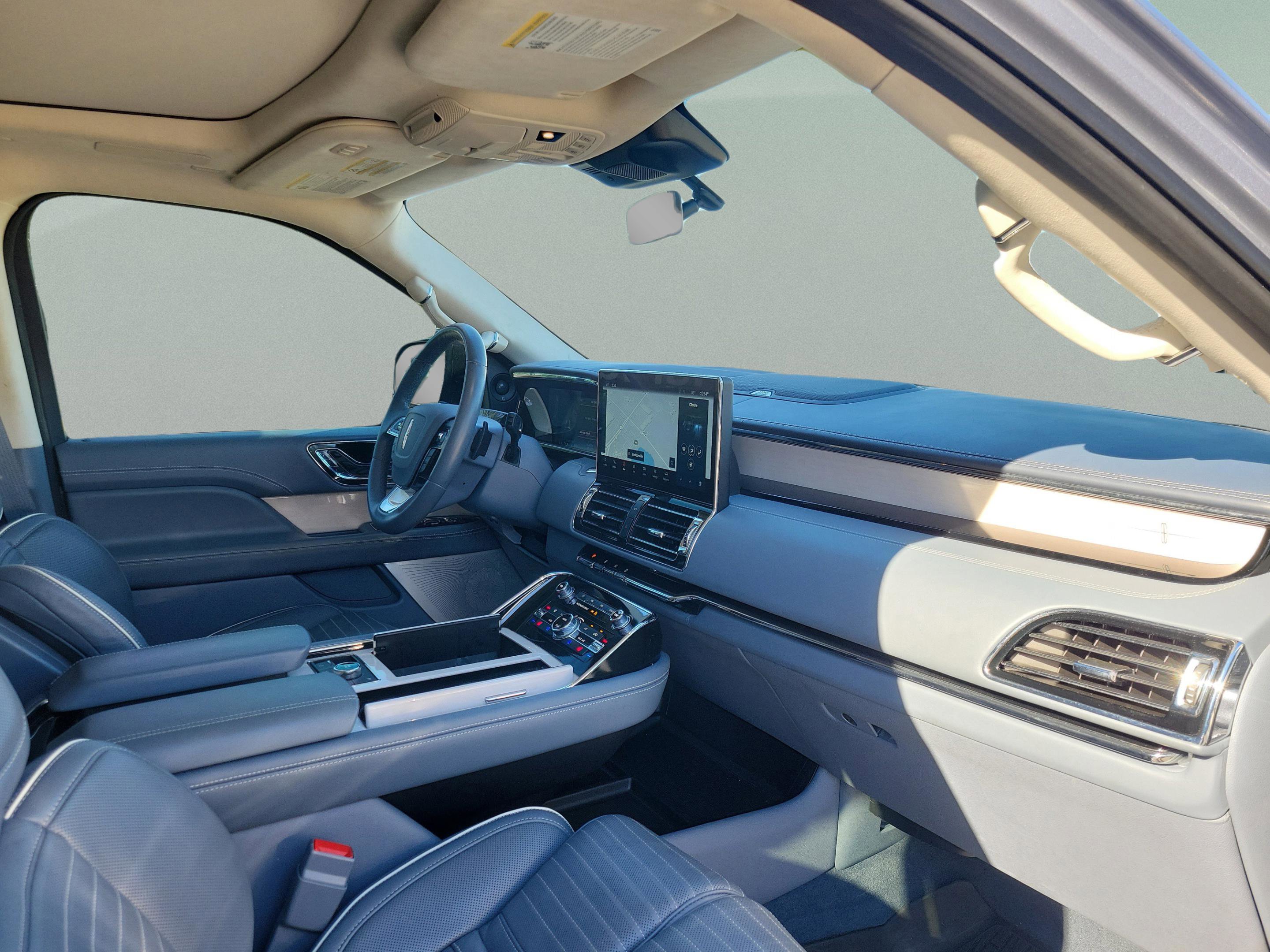 Used 2024 Lincoln Navigator L Black Label image 24