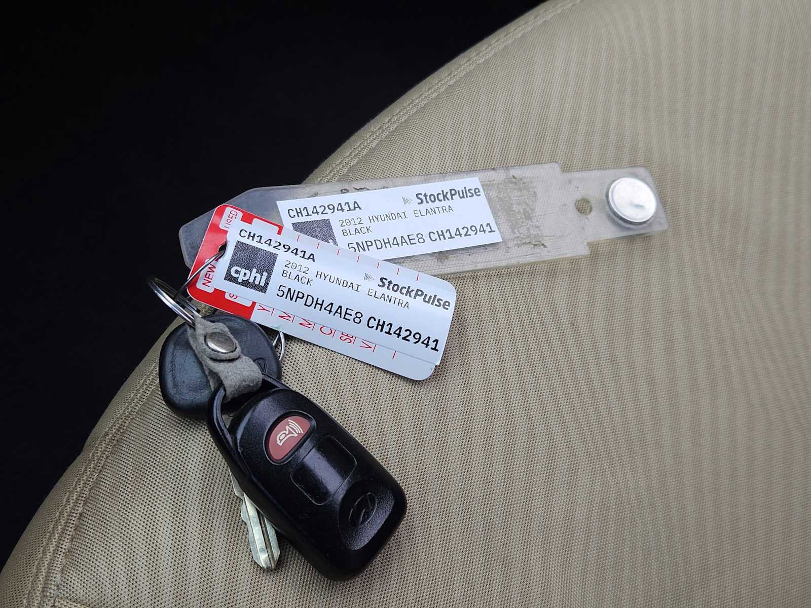 Used 2012 Hyundai Elantra GLS w/ Preferred Pkg 3 image 30