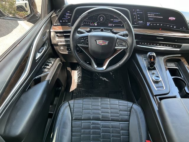 Used 2023 Cadillac Escalade Sport Platinum w/ LPO, ONYX Package AWD/4WD image 16