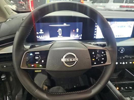 Used 2025 Nissan Murano SL AWD/4WD image 7