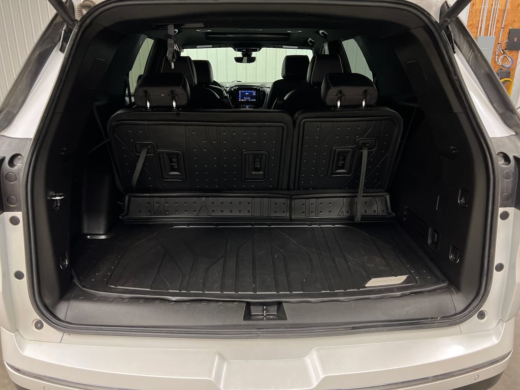 Certified 2022 Chevrolet Traverse Premier w/ LPO, Floor Liner Package AWD/4WD image 12