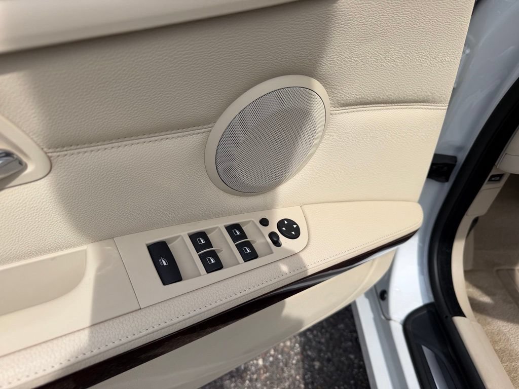 Used 2012 BMW 328i Convertible RWD image 59
