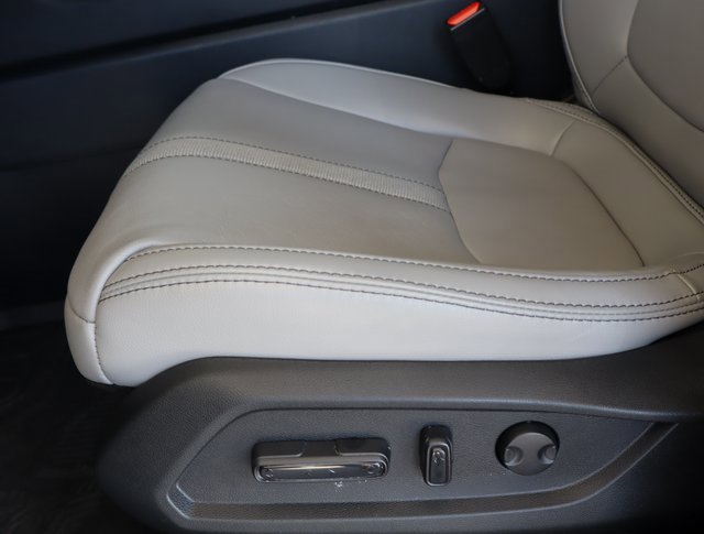 Used 2025 Honda Pilot EX-L image 14