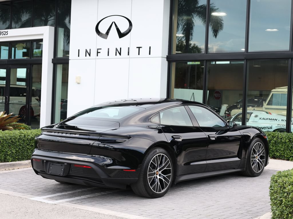 Used 2024 Porsche Taycan RWD image 4