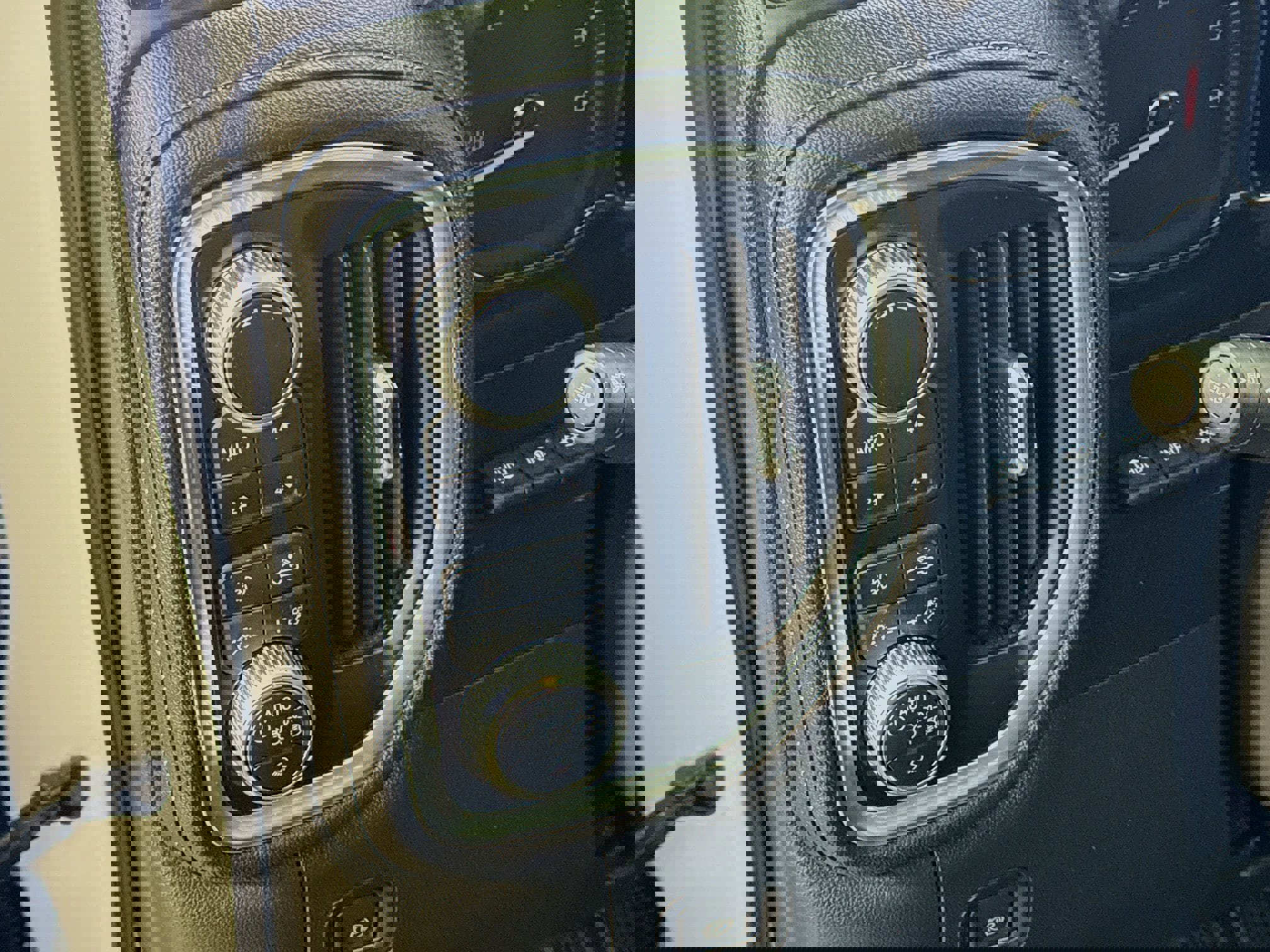 Used 2019 GMC Sierra 1500 Denali w/ Denali Ultimate Package image 15