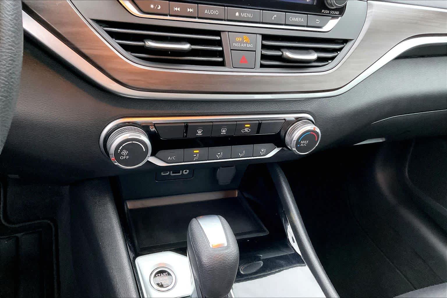 Used 2024 Nissan Altima 2.5 SV FWD image 33