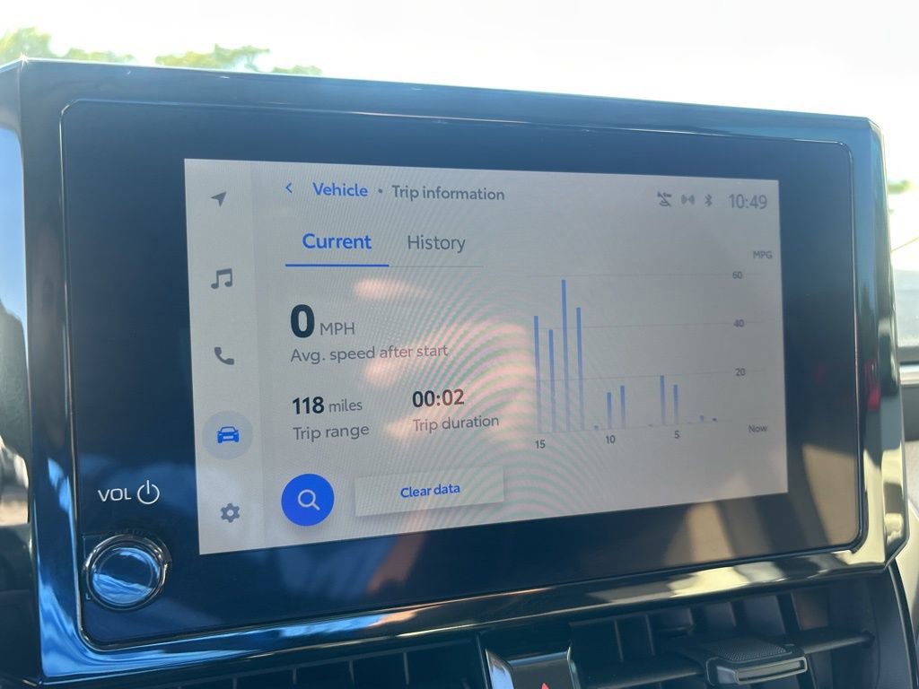 Used 2025 Toyota Corolla LE image 12