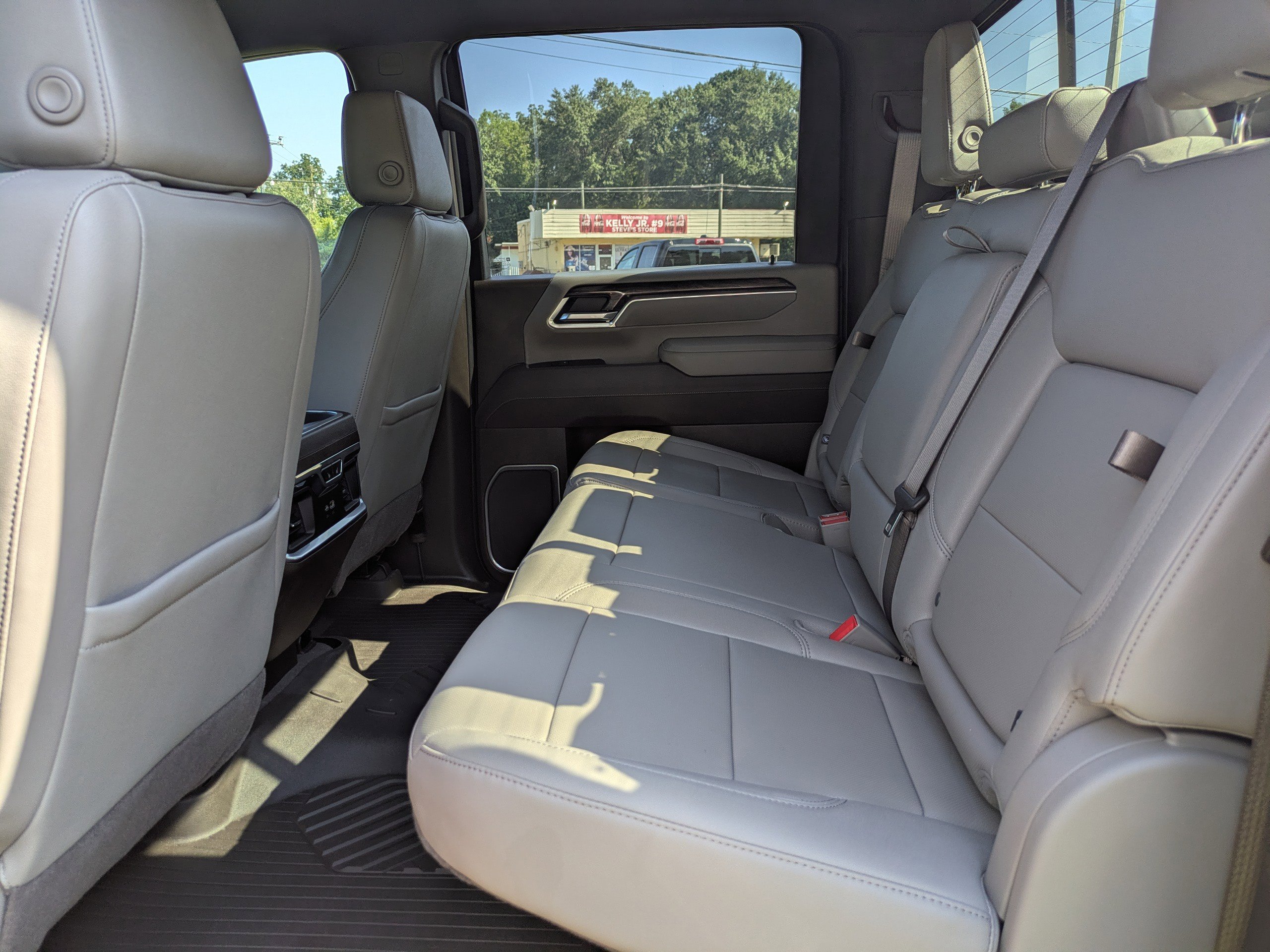 New 2025 Chevrolet Silverado 2500 LTZ w/ LTZ Convenience Package image 14