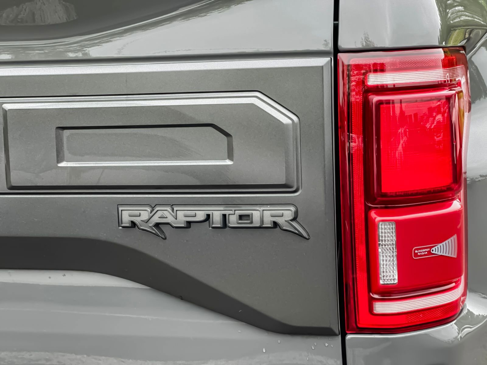 Used 2018 Ford F150 Raptor w/ Equipment Group 802A Luxury AWD/4WD image 27