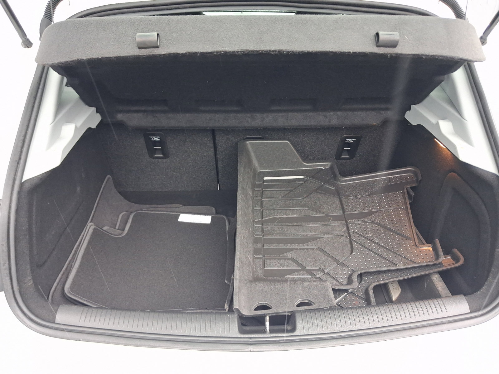 Used 2019 Chevrolet Cruze LT w/ Convenience Package FWD image 24