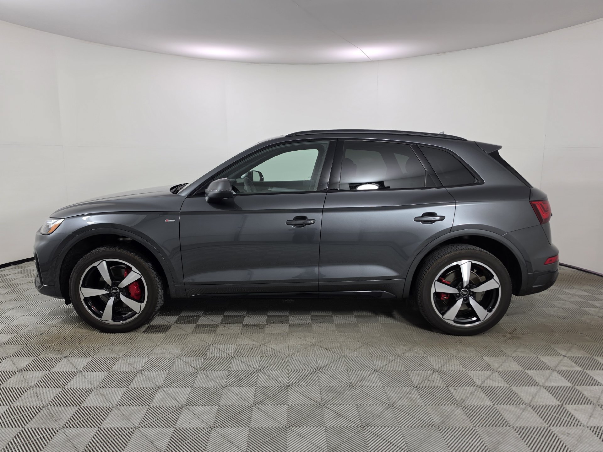 Certified 2024 Audi Q5 2.0T Premium Plus w/ Premium Plus Package AWD/4WD image 42