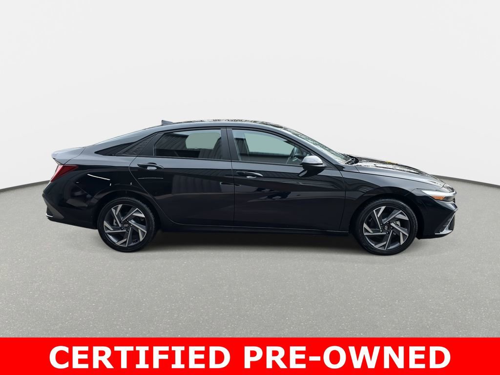 Certified 2025 Hyundai Elantra SEL image 4