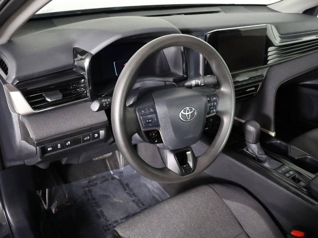 Used 2025 Toyota Camry LE FWD image 19