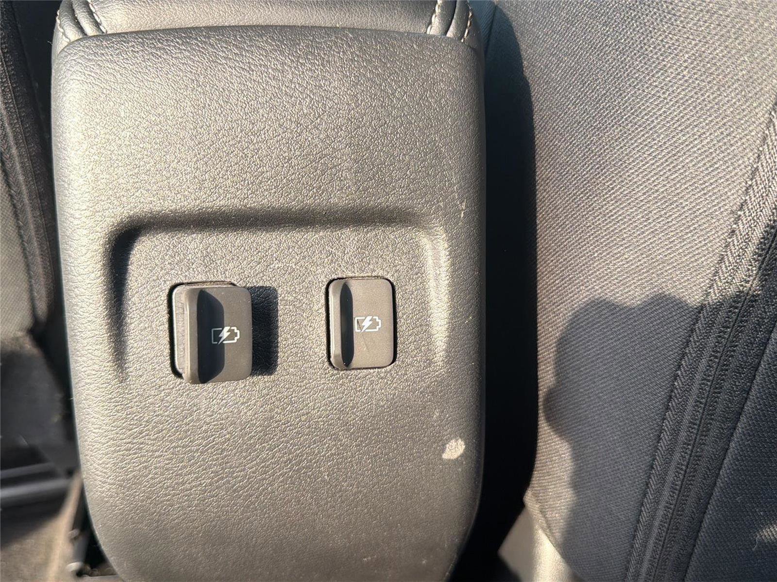 Used 2022 Nissan Kicks SV FWD image 20