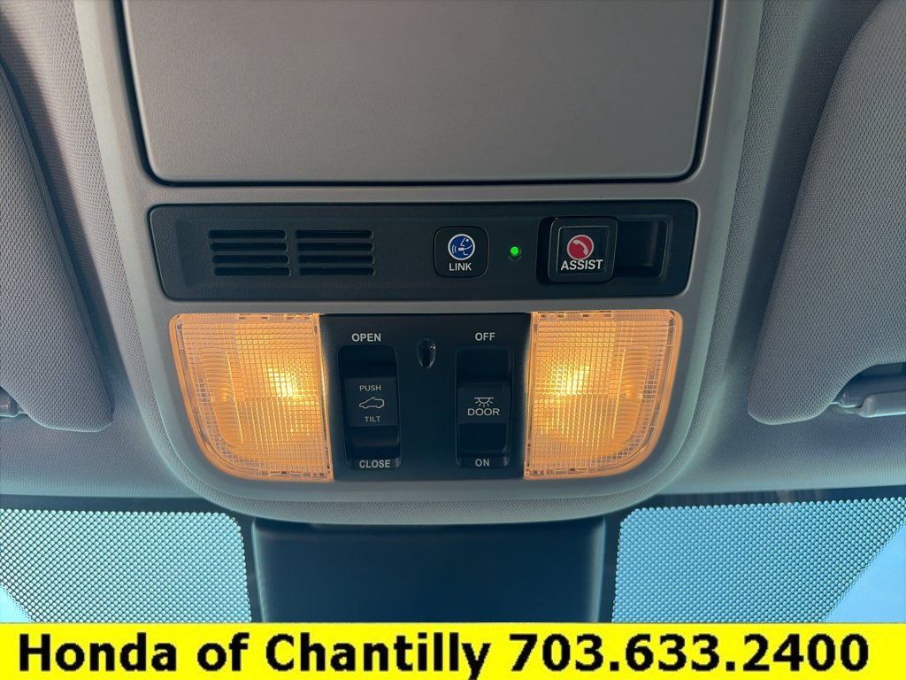 Used 2022 Honda Odyssey Touring image 17