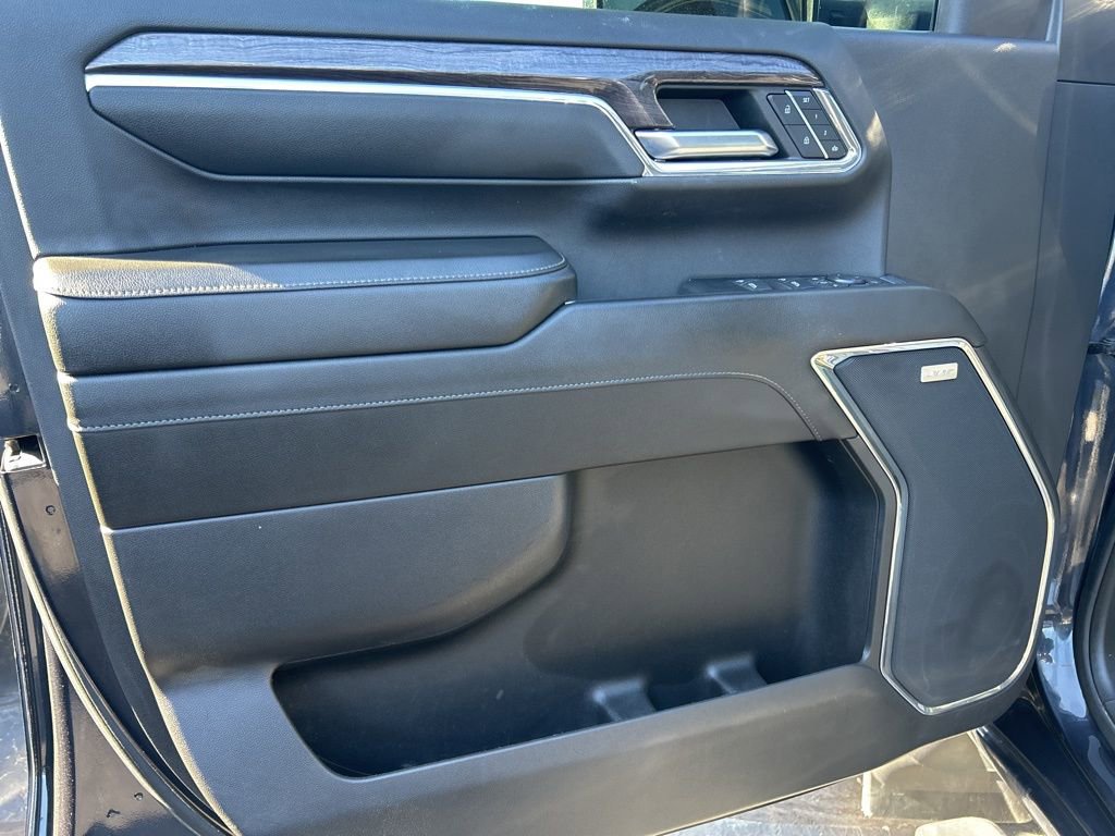 Used 2024 Chevrolet Silverado 2500 LTZ w/ LTZ Plus Package image 14