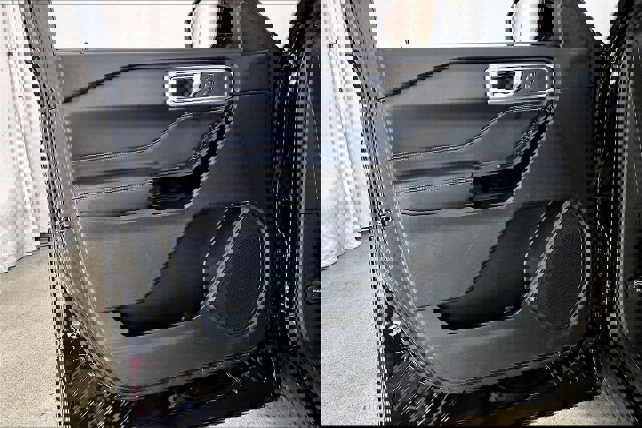 Used 2023 Ford Explorer ST w/ ST Street Pack image 25