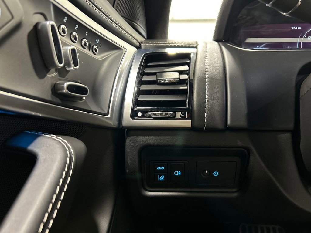 Used 2022 Jaguar F-TYPE R-Dynamic image 18