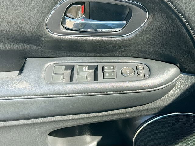 Used 2021 Honda HR-V EX-L image 17