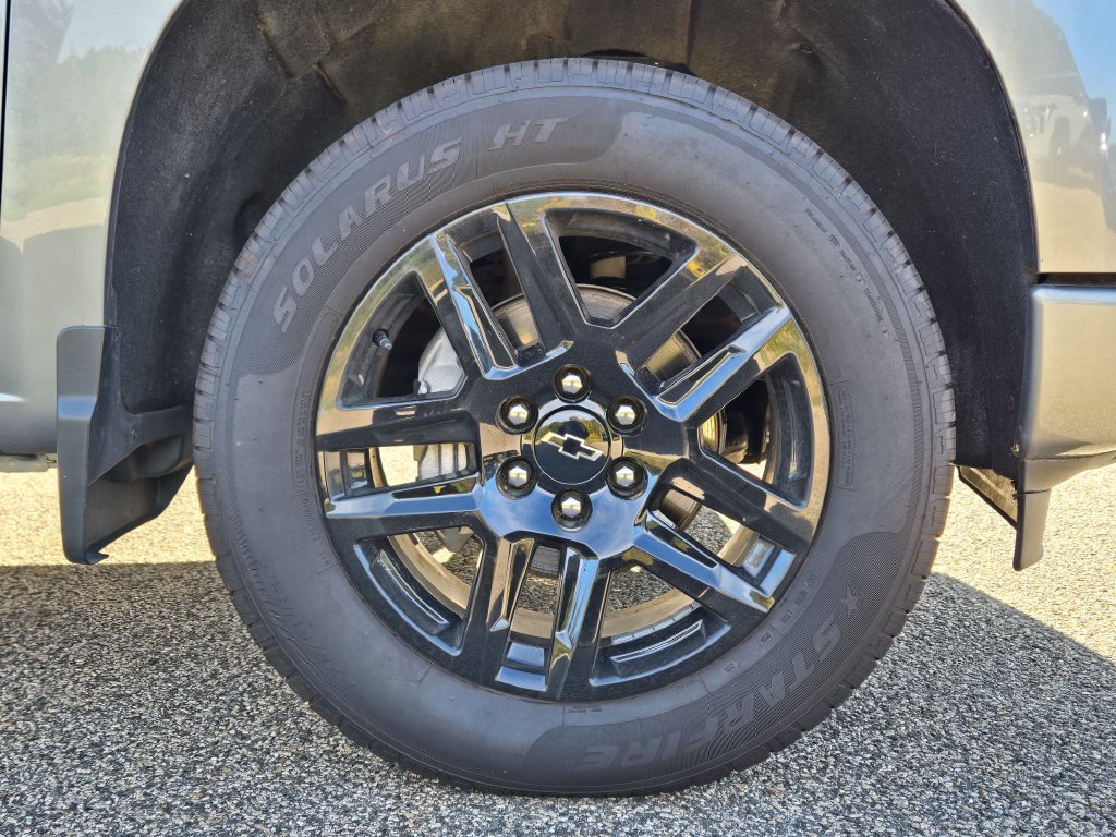 Used 2023 Chevrolet Silverado 1500 RST AWD/4WD image 10