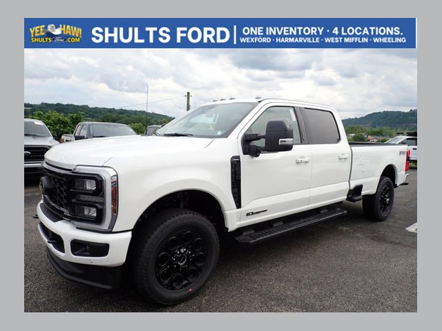 New 2026 Ford F250 Lariat w/ Black Appearance Package AWD/4WD image 1