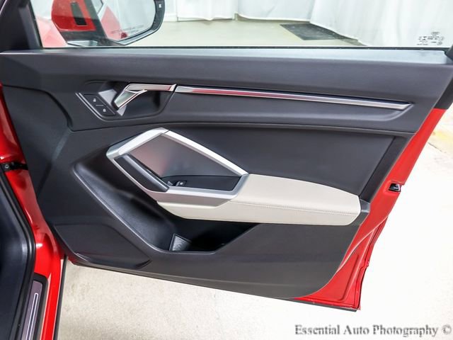 Used 2020 Audi Q3 2.0T Premium Plus w/ Premium Plus Package AWD/4WD image 25