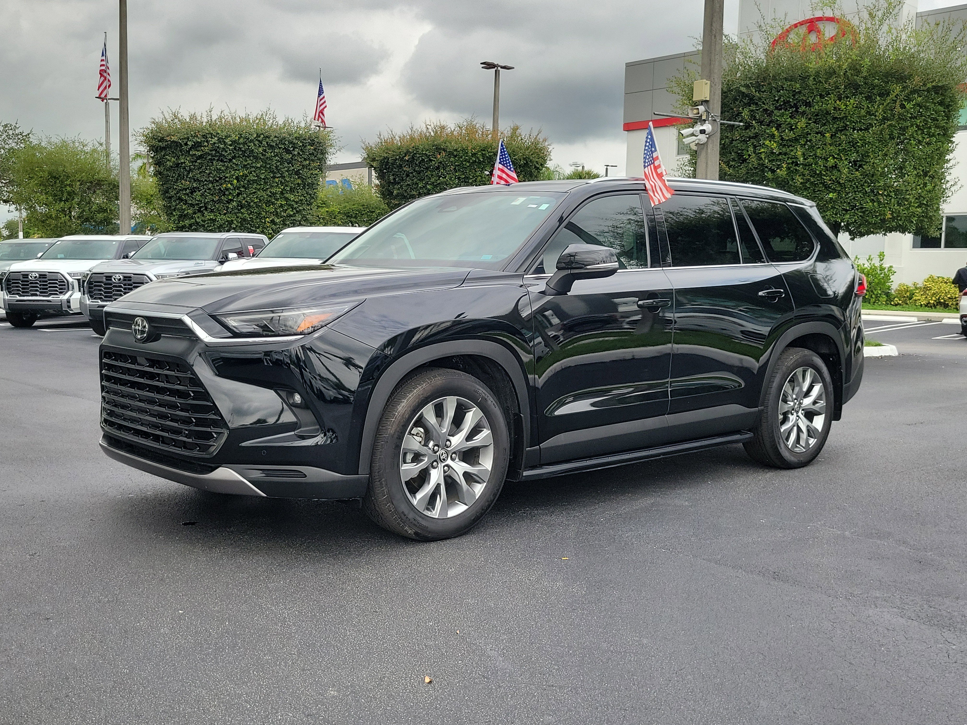 Used 2024 Toyota Grand Highlander XLE image 6