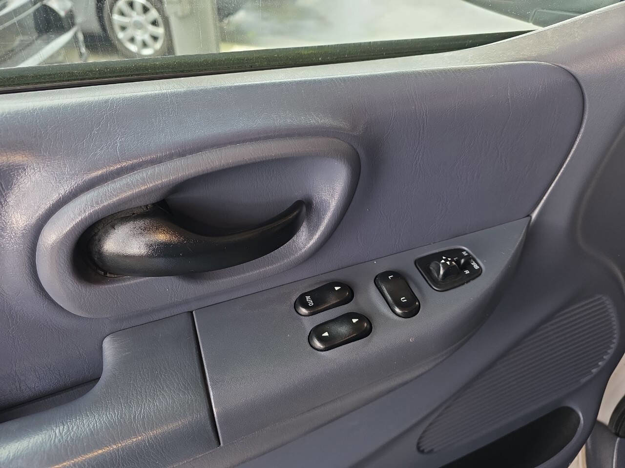 Used 1999 Ford F150 XLT image 10