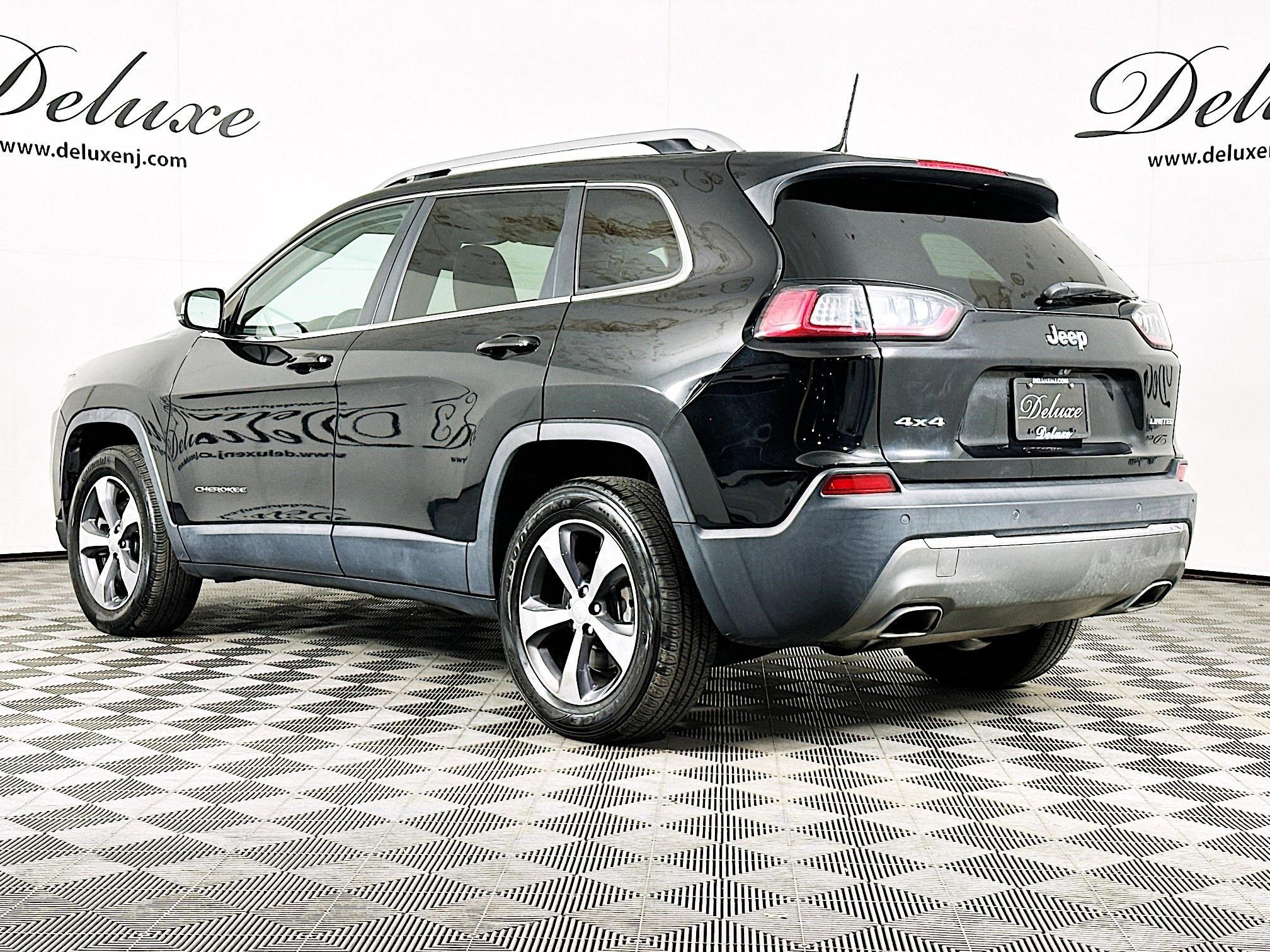 Used 2020 Jeep Cherokee Limited AWD/4WD image 4