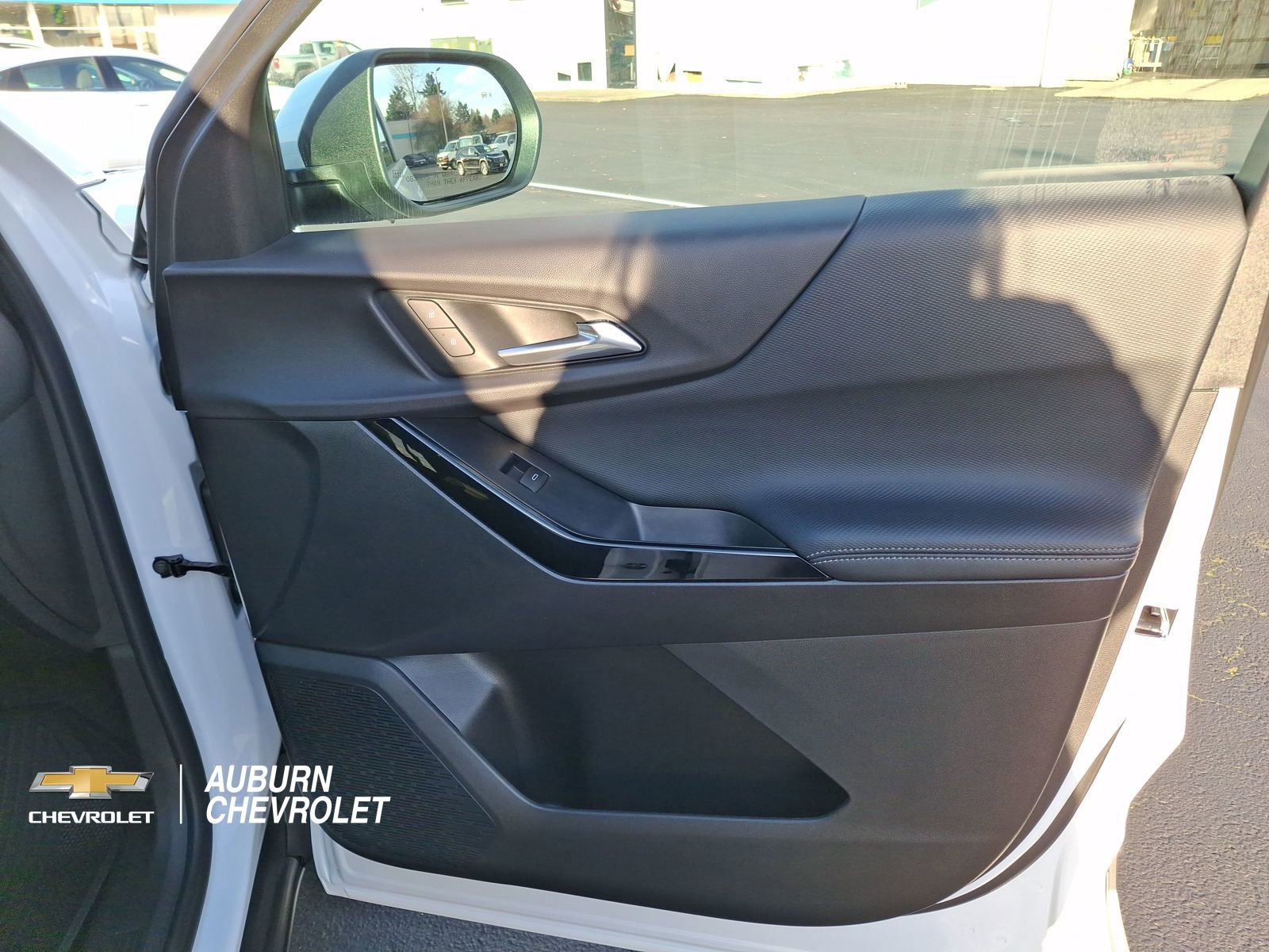 Used 2026 Chevrolet Equinox LT w/ Convenience Package II image 21
