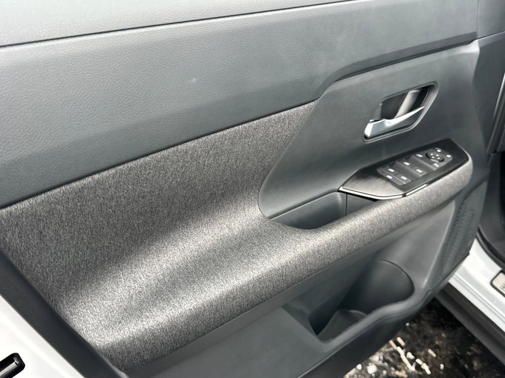 New 2026 Nissan Kicks SV w/ SV Premium Package image 10