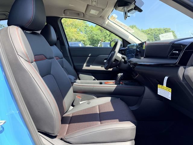 New 2026 Nissan Kicks SR w/ Cold Weather Package FWD image 10