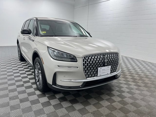 Certified 2023 Lincoln Corsair AWD w/ Equipment Group 101A image 1