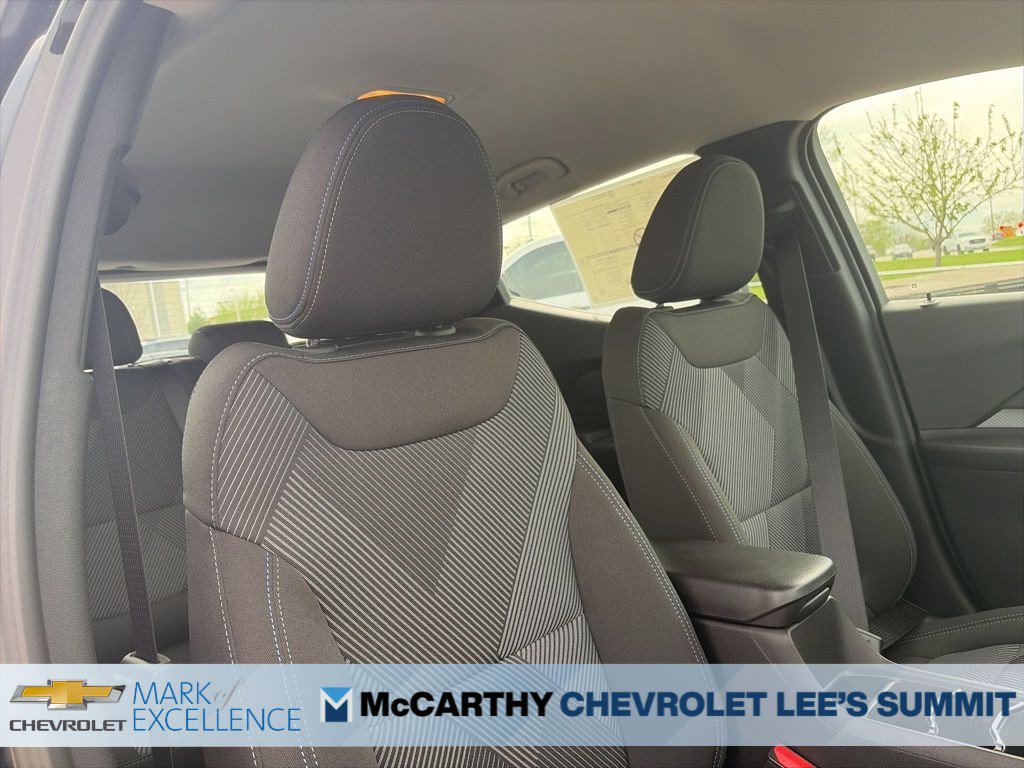 New 2027 Chevrolet Bolt LT w/ Comfort Package FWD image 27