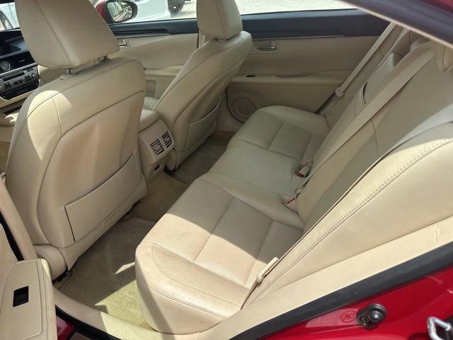 Used 2013 Lexus ES 350 w/ Luxury Pkg FWD image 17