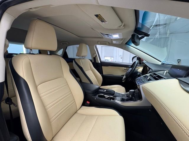 Used 2017 Lexus NX 200t 200t image 10