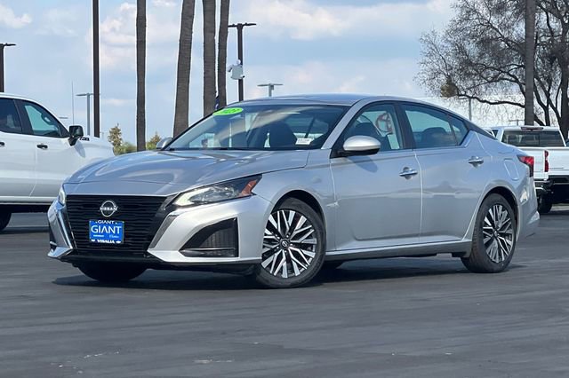 Used 2023 Nissan Altima 2.5 SV image 8